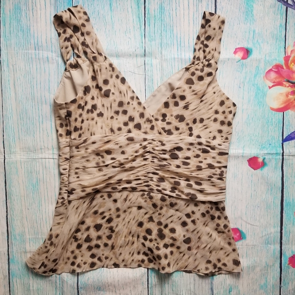 Banana Republic animal print sleeveless to… - Picture 2 of 4